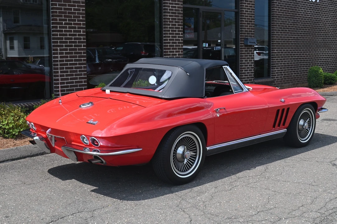 1966 Chevrolet Corvette C2 - Image 4 of 30
