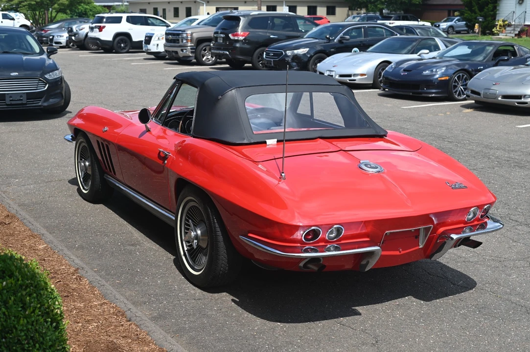 1966 Chevrolet Corvette C2 - Image 6 of 30