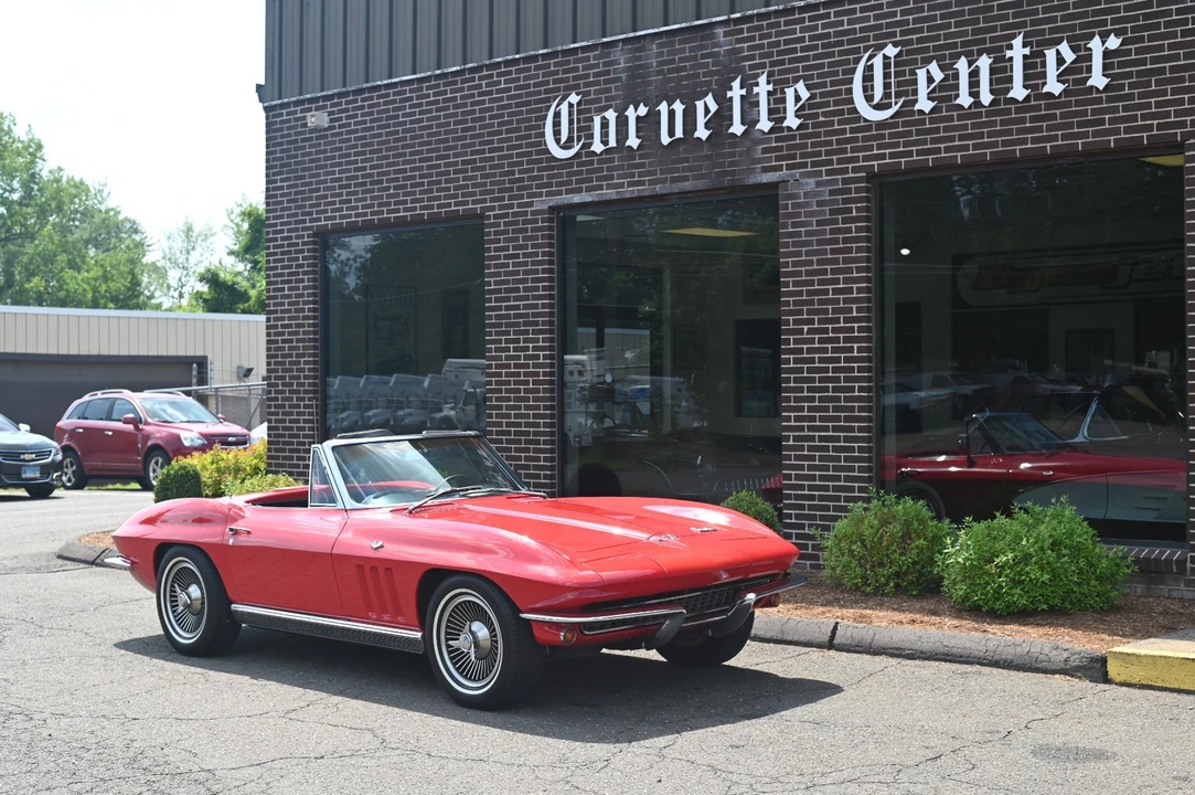 1966 Chevrolet Corvette C2 - Image 15 of 30