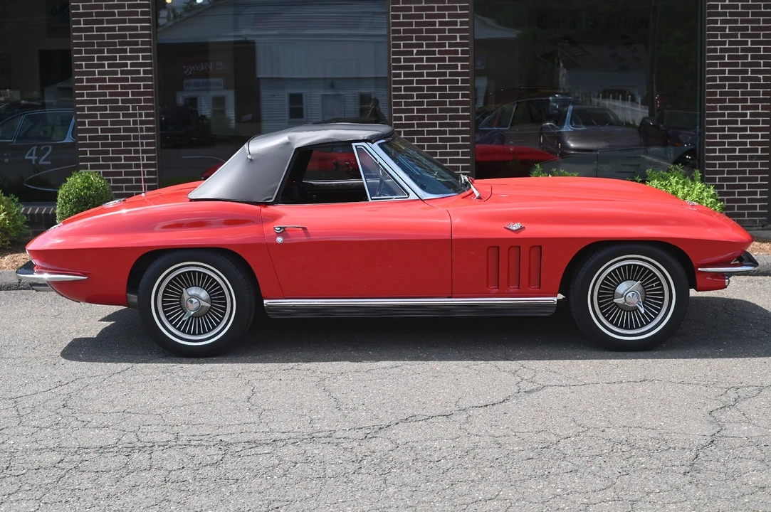 1966 Chevrolet Corvette C2 - Image 2 of 30