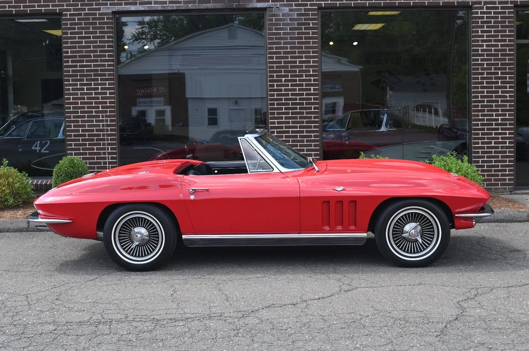 1966 Chevrolet Corvette C2 - Image 17 of 30