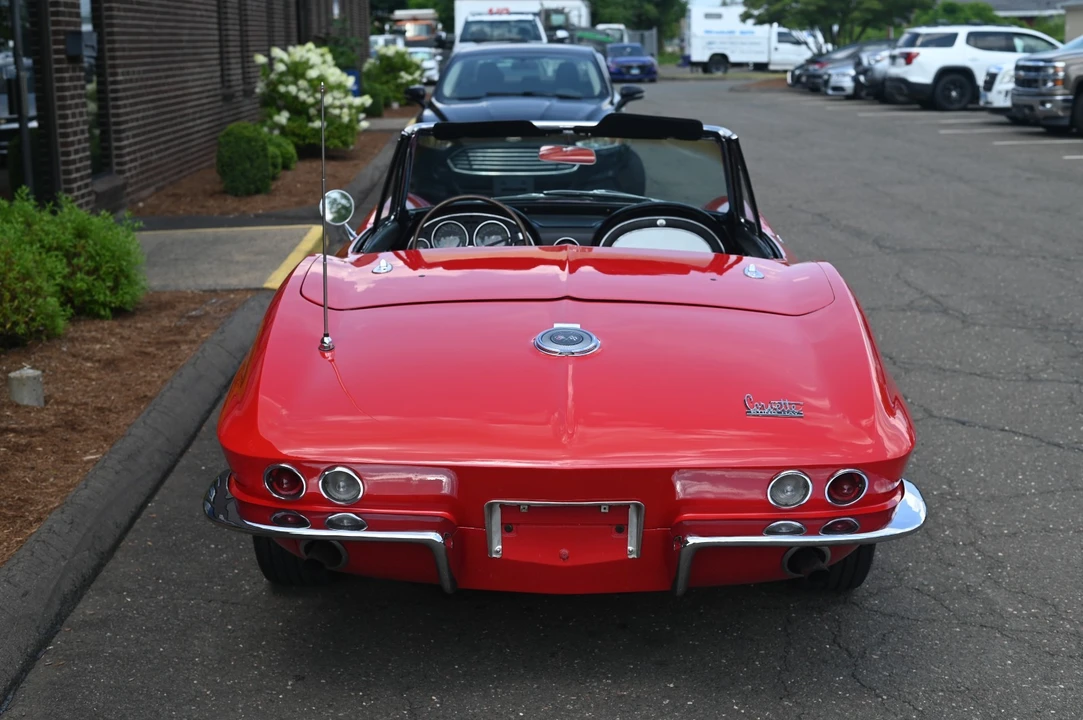 1966 Chevrolet Corvette C2 - Image 19 of 30