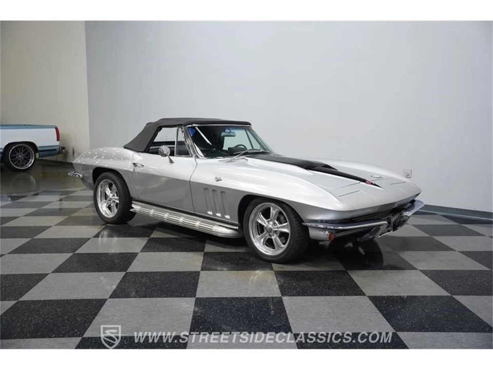 1966 Chevrolet Corvette C2 - Image 15 of 31