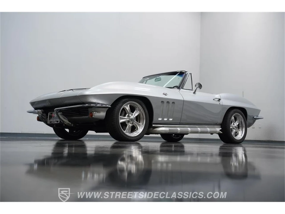 1966 Chevrolet Corvette C2 - Image 19 of 31