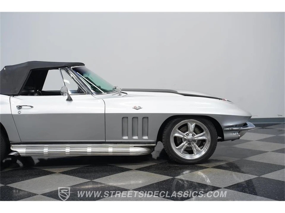 1966 Chevrolet Corvette C2 - Image 28 of 31