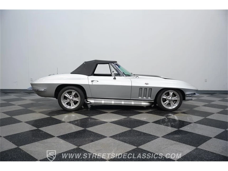 1966 Chevrolet Corvette C2 - Image 13 of 31