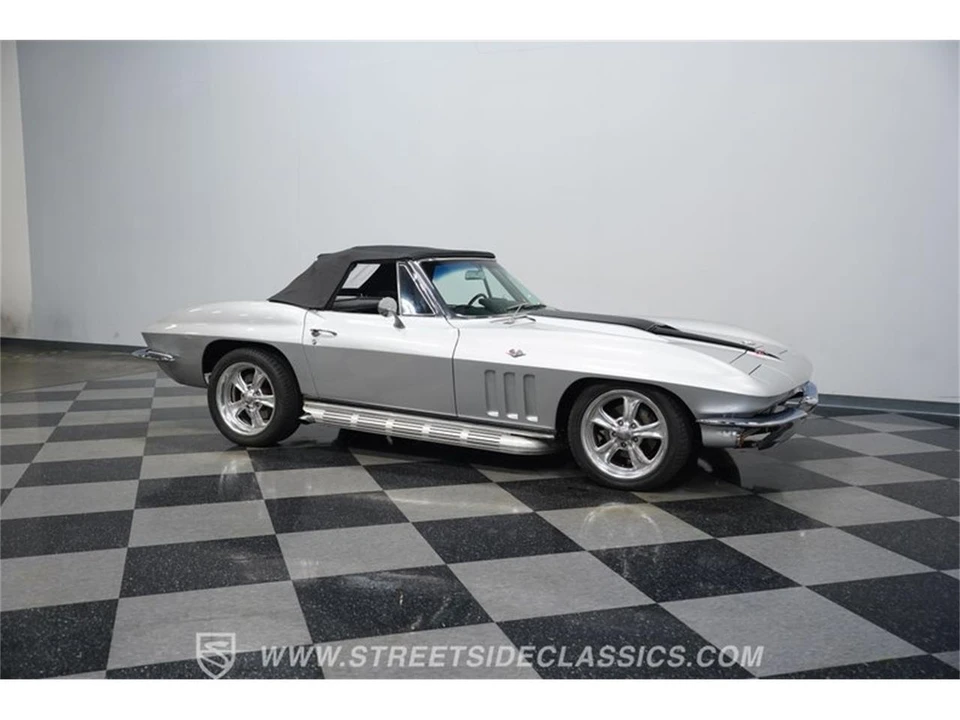 1966 Chevrolet Corvette C2 - Image 14 of 31