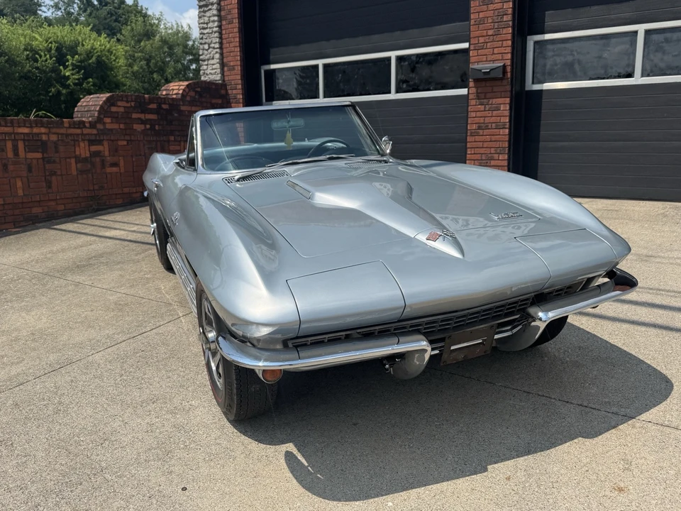 1966 Chevrolet Corvette C2 - Image 27 of 31