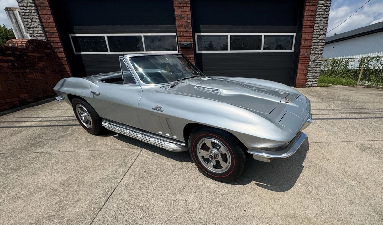 1966 Chevrolet Corvette C2 - Image 4 of 31