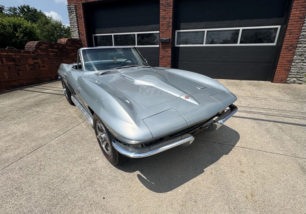 1966 Chevrolet Corvette C2 - Image 3 of 31