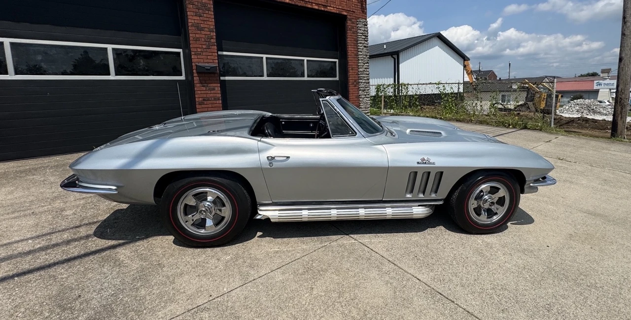 1966 Chevrolet Corvette C2 - Image 9 of 31