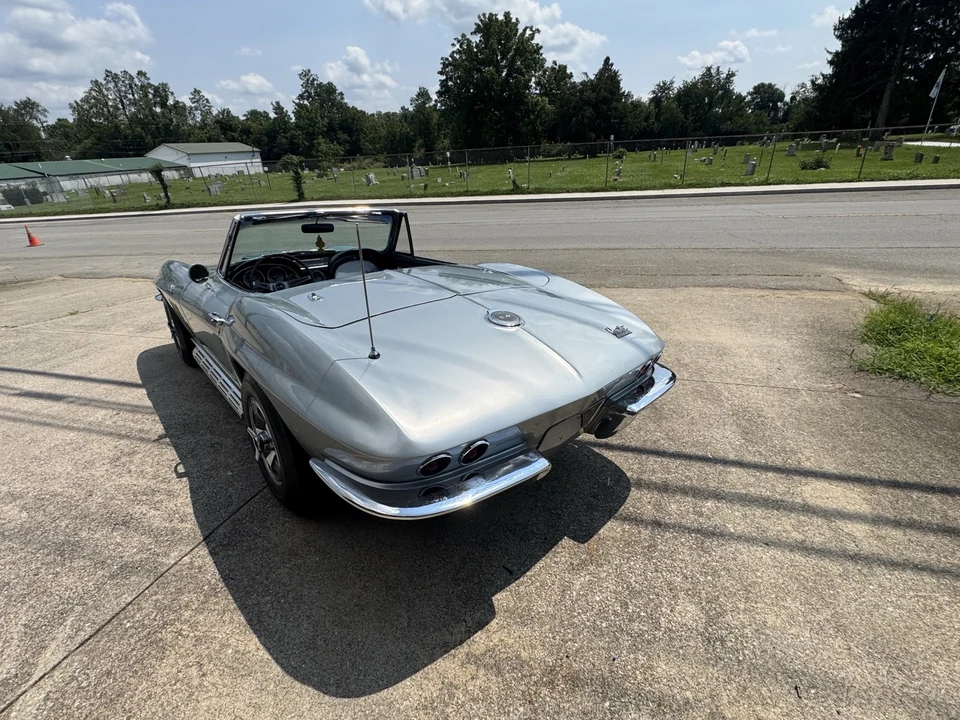 1966 Chevrolet Corvette C2 - Image 17 of 31