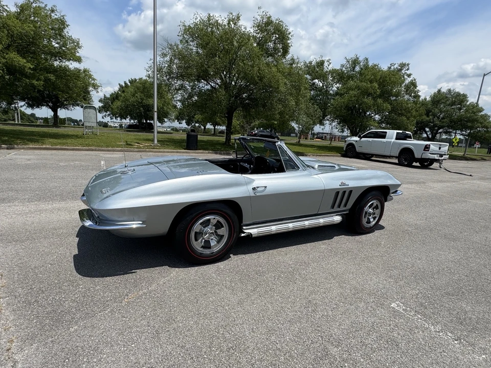 1966 Chevrolet Corvette C2 - Image 4 of 31