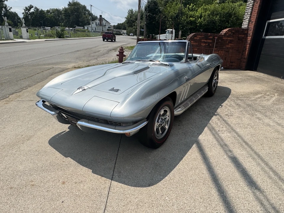 1966 Chevrolet Corvette C2 - Image 24 of 31