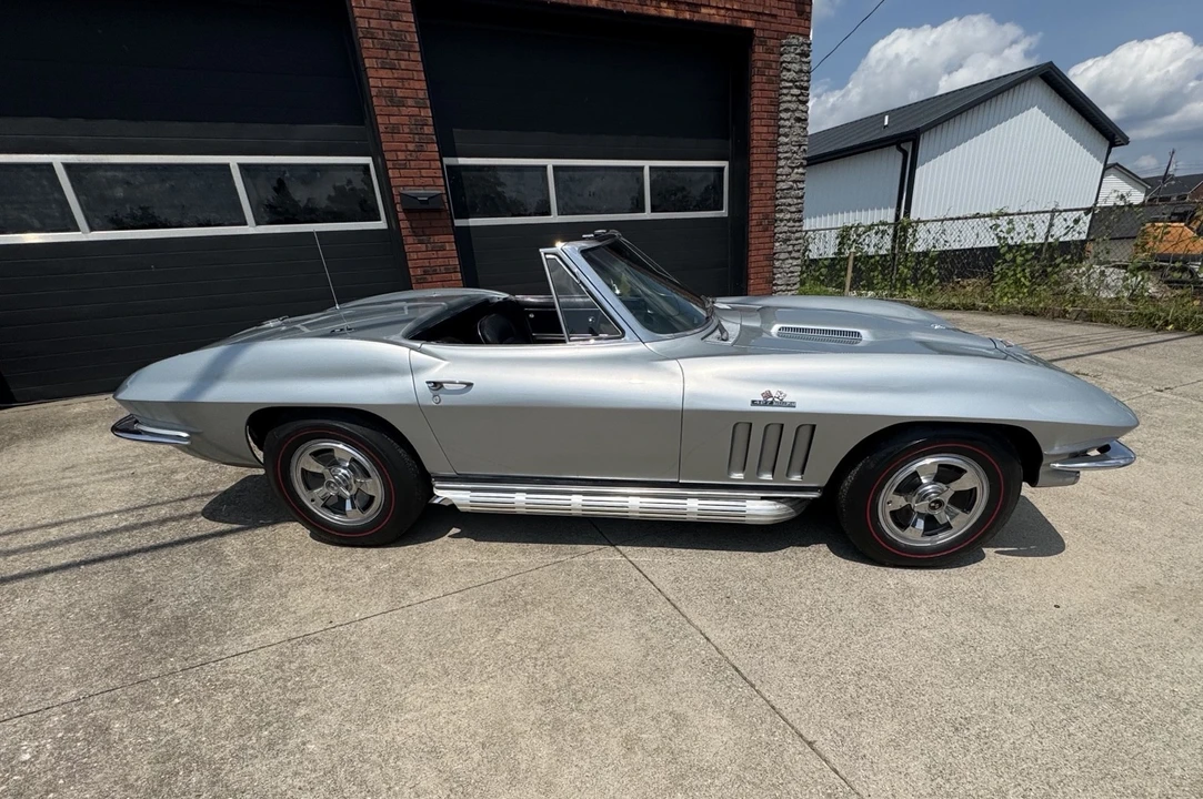 1966 Chevrolet Corvette C2 - Image 8 of 31