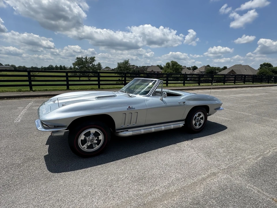1966 Chevrolet Corvette C2 - Image 12 of 31