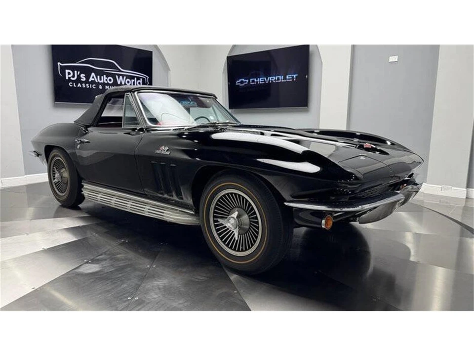 1966 Chevrolet Corvette C2 - Image 10 of 31
