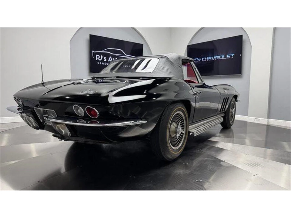 1966 Chevrolet Corvette C2 - Image 24 of 31