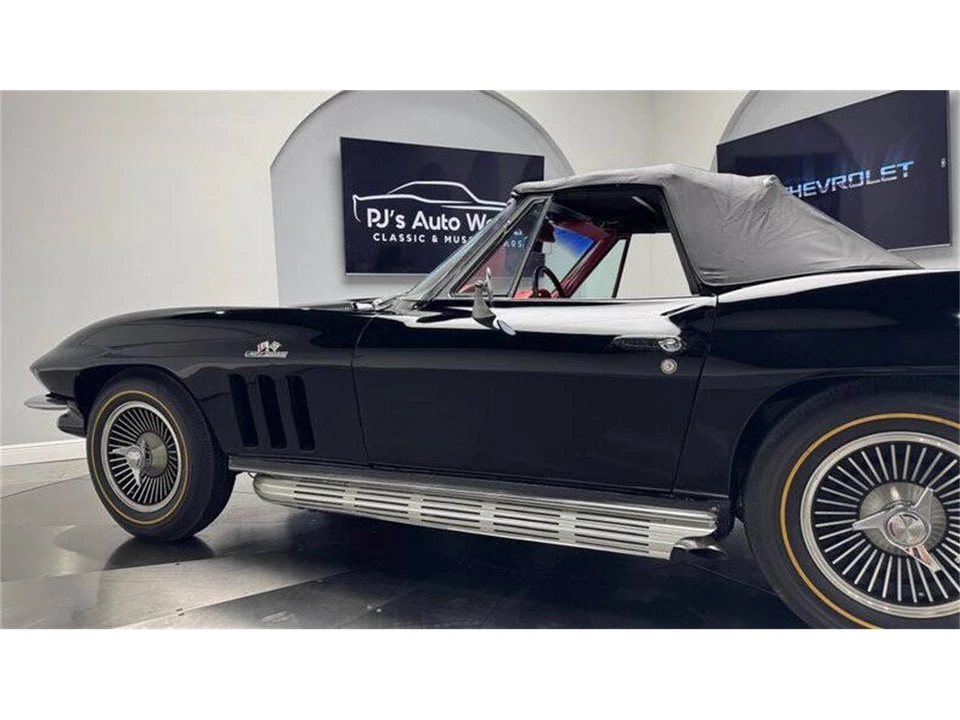 1966 Chevrolet Corvette C2 - Image 23 of 31