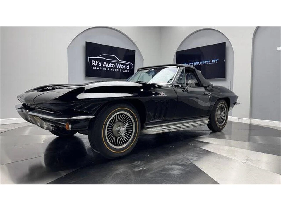 1966 Chevrolet Corvette C2 - Image 13 of 31