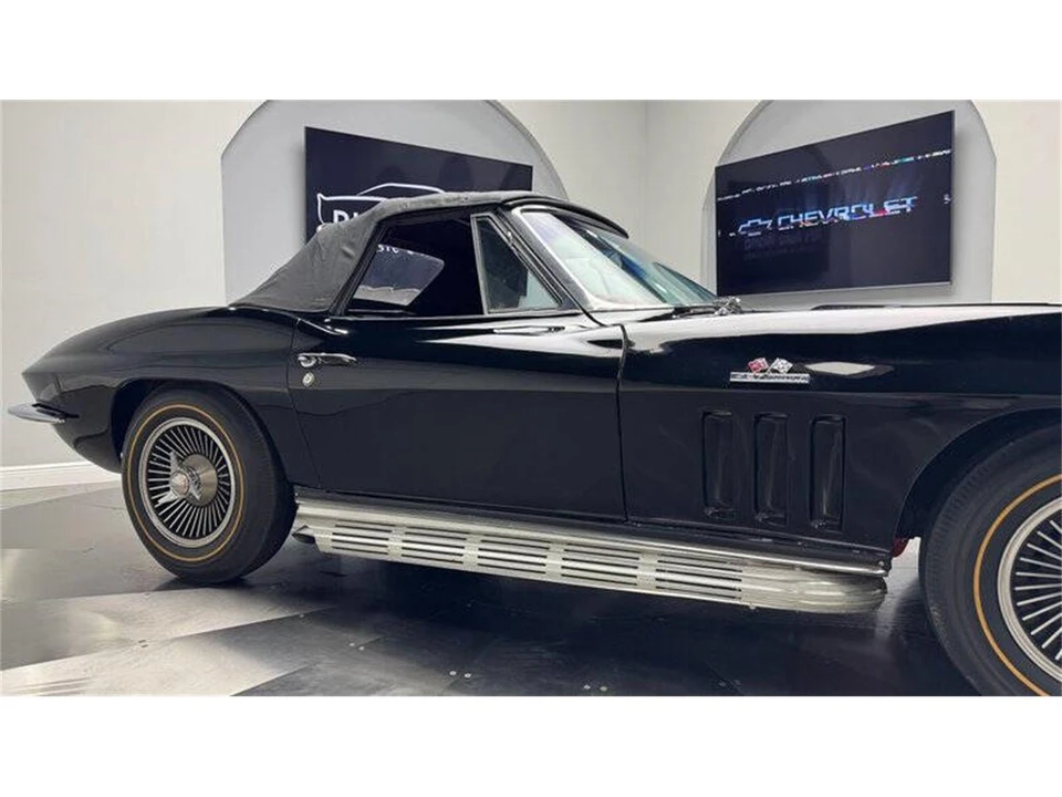 1966 Chevrolet Corvette C2 - Image 12 of 31