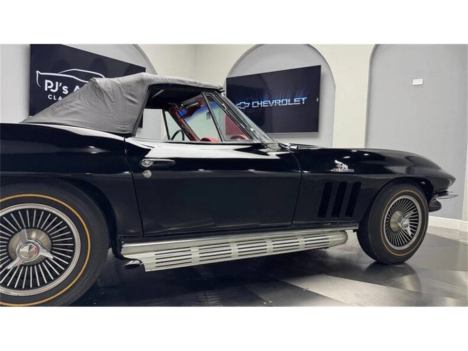 1966 Chevrolet Corvette C2 - Image 27 of 31