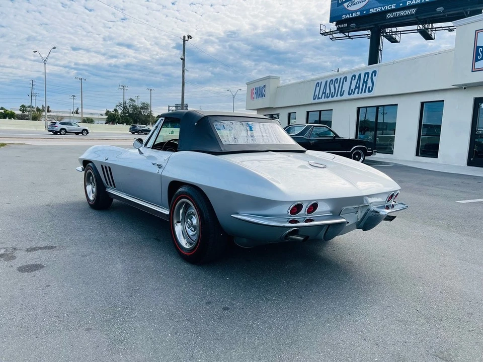 1966 Chevrolet Corvette C2 - Image 14 of 21