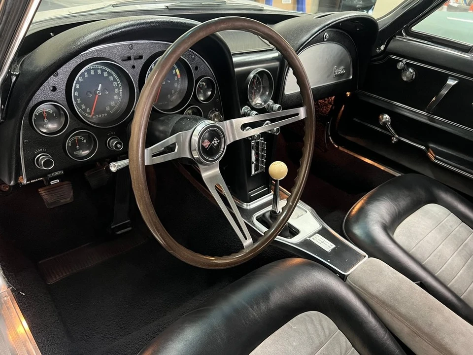 1966 Chevrolet Corvette C2 - Image 21 of 21