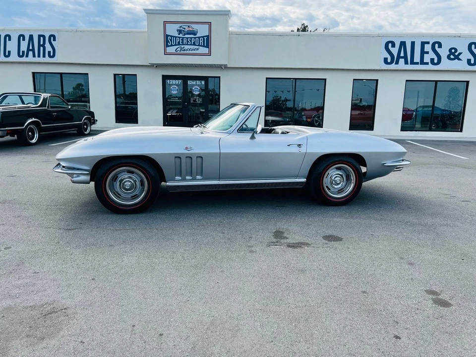 1966 Chevrolet Corvette C2 - Image 10 of 21
