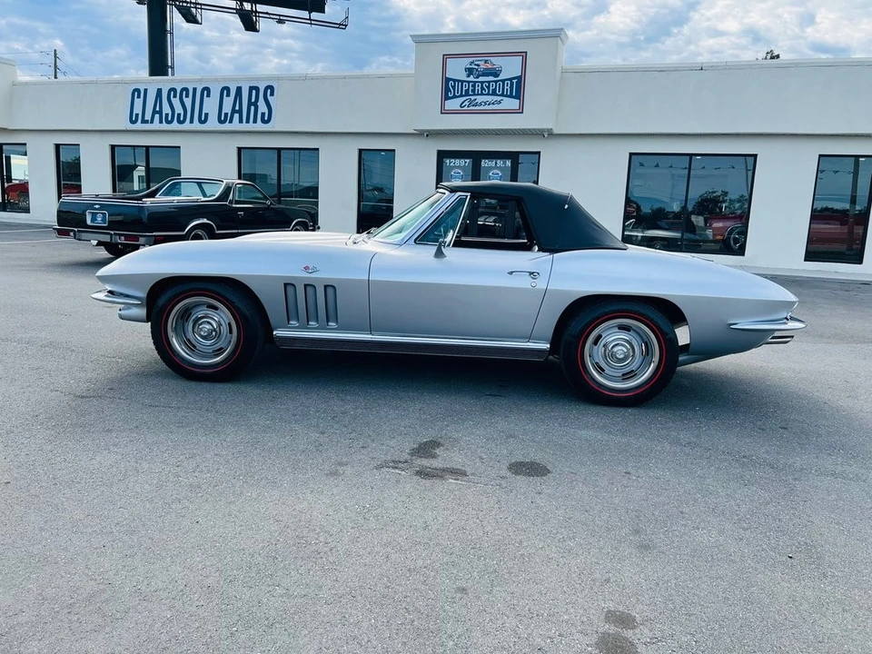 1966 Chevrolet Corvette C2 - Image 12 of 21
