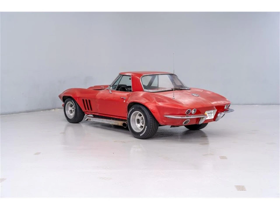 1966 Chevrolet Corvette C2 - Image 3 of 31
