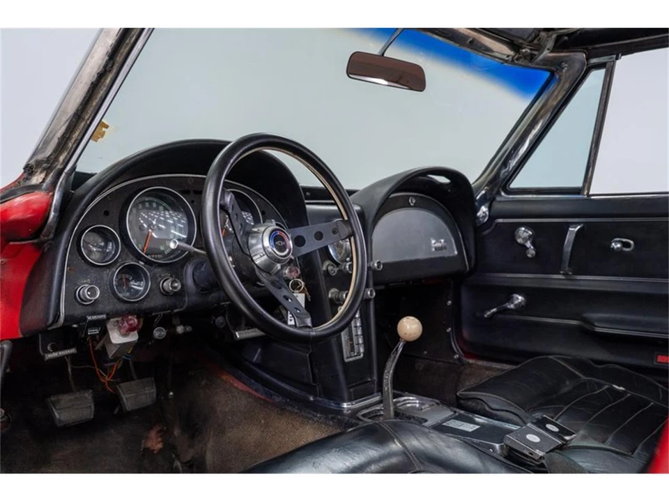 1966 Chevrolet Corvette C2 - Image 12 of 31
