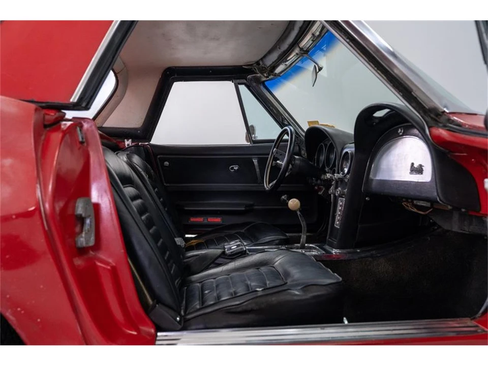 1966 Chevrolet Corvette C2 - Image 22 of 31