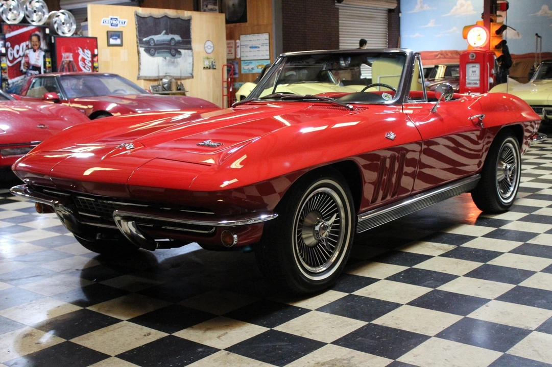 1966 Chevrolet Corvette C2 - Image 3 of 28