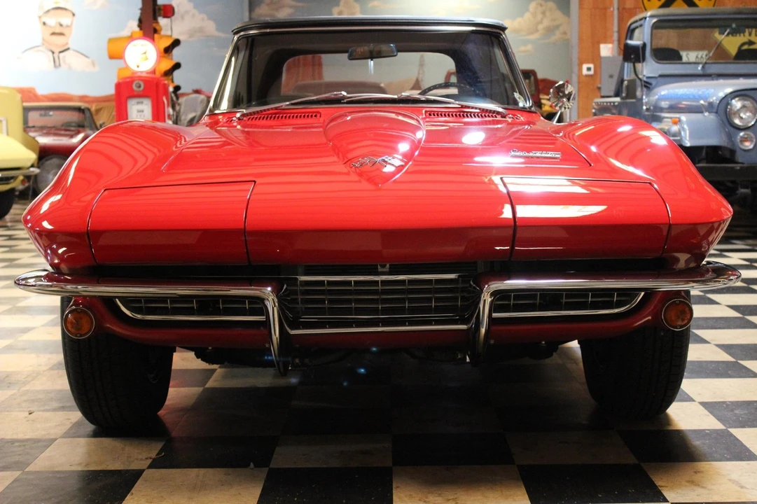1966 Chevrolet Corvette C2 - Image 9 of 28