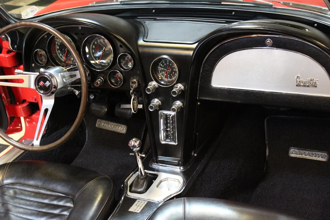 1966 Chevrolet Corvette C2 - Image 19 of 28