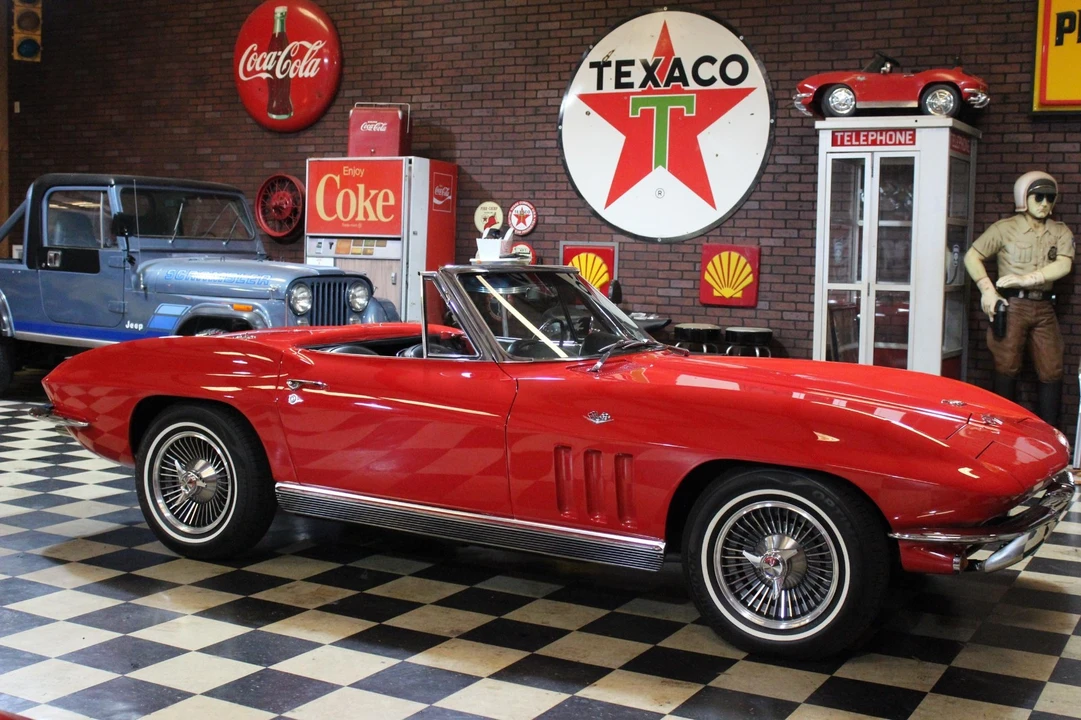 1966 Chevrolet Corvette C2 - Image 7 of 28