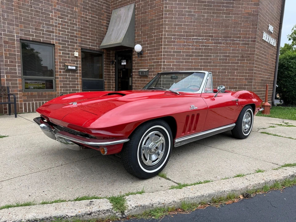1966 Chevrolet Corvette C2 - Image 3 of 31