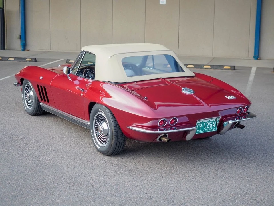 1966 Chevrolet Corvette C2 - Image 8 of 31