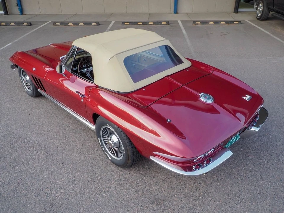 1966 Chevrolet Corvette C2 - Image 13 of 31