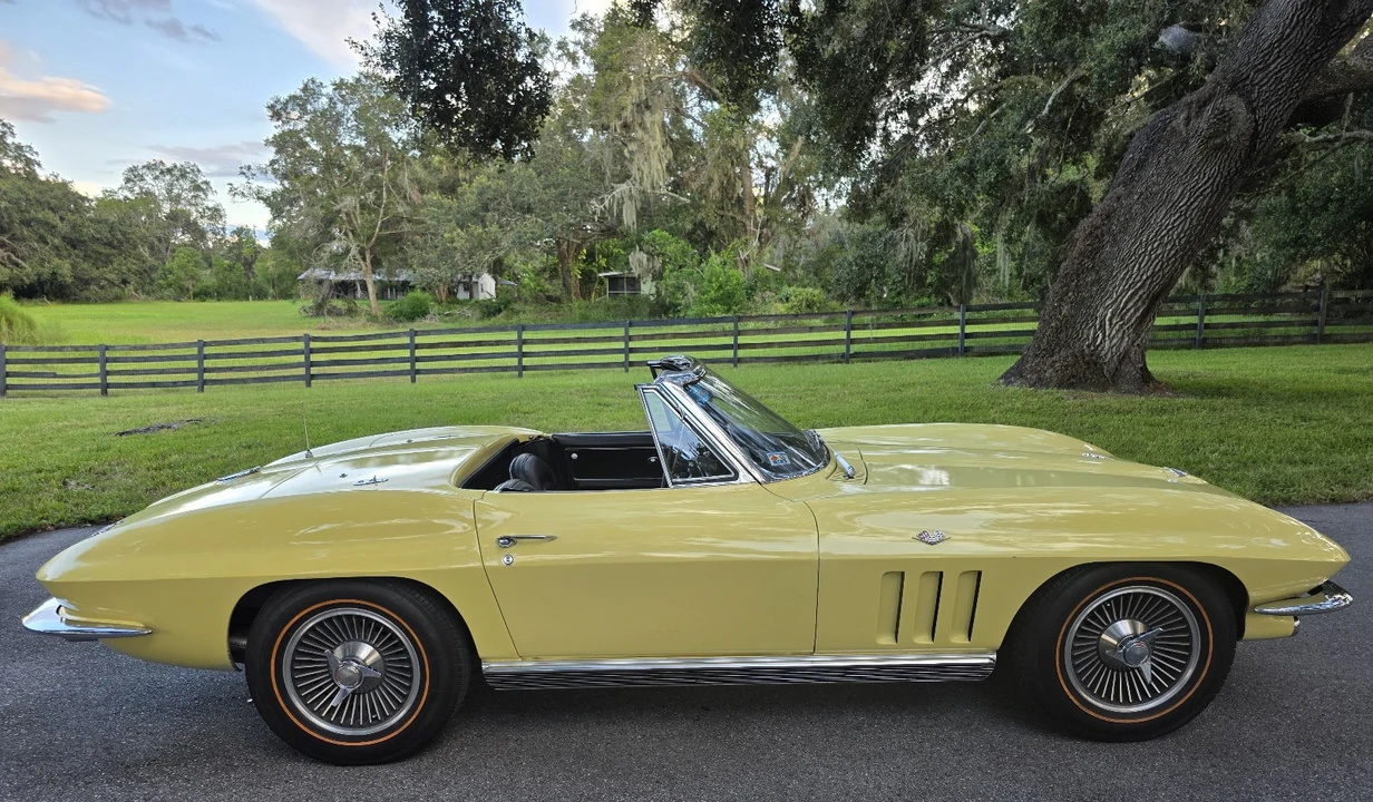 1966 Chevrolet Corvette C2 - Image 7 of 31