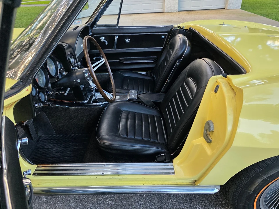 1966 Chevrolet Corvette C2 - Image 23 of 31