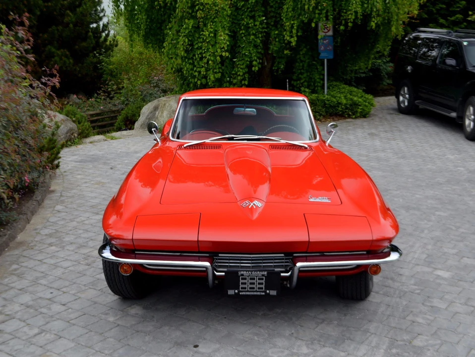 1966 Chevrolet Corvette C2 - Image 2 of 31