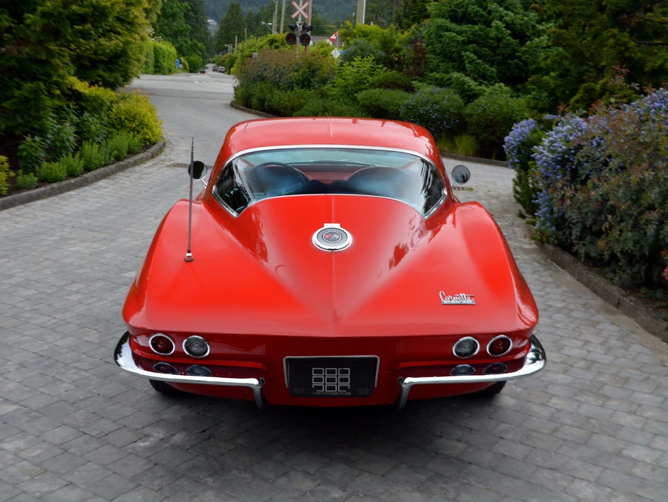 1966 Chevrolet Corvette C2 - Image 10 of 31