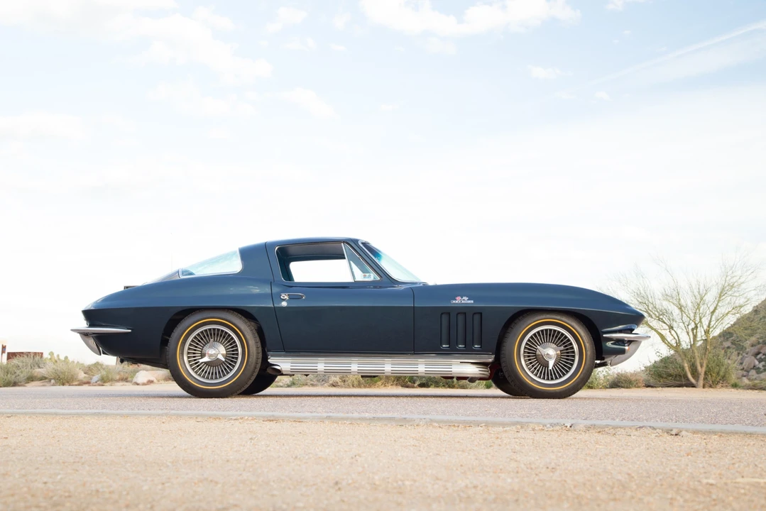 1966 Chevrolet Corvette C2 - Image 11 of 31