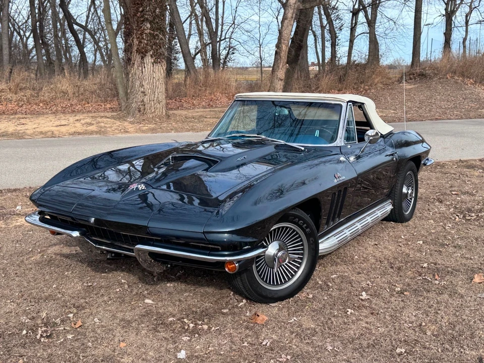 1966 Chevrolet Corvette C2 - Image 10 of 12