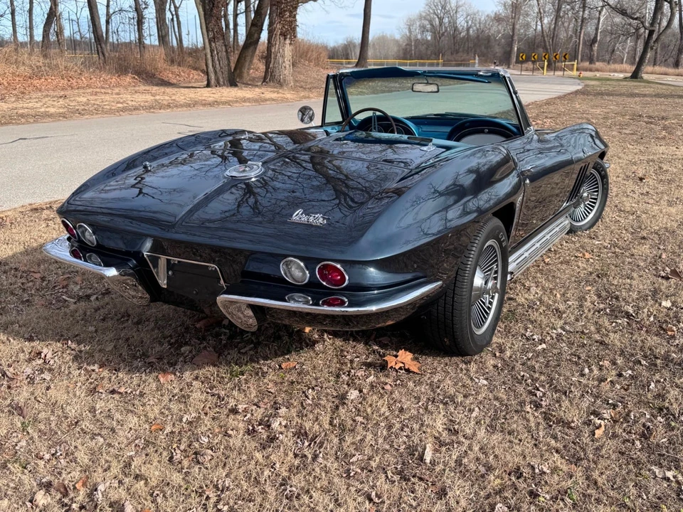 1966 Chevrolet Corvette C2 - Image 8 of 12