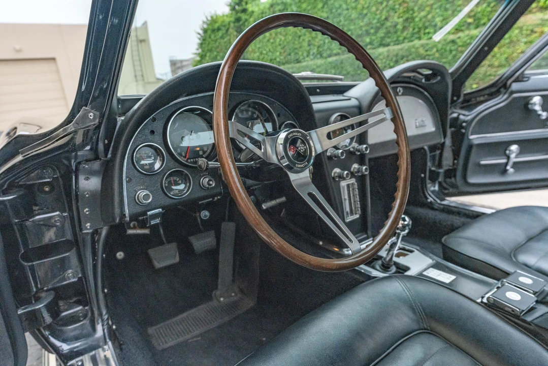 1966 Chevrolet Corvette C2 - Image 23 of 31