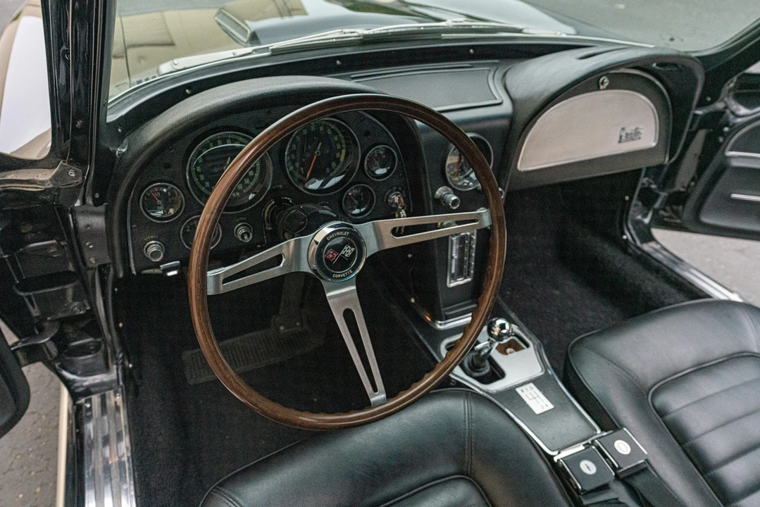 1966 Chevrolet Corvette C2 - Image 24 of 31