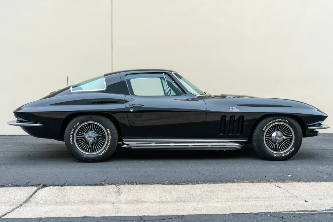 1966 Chevrolet Corvette C2 - Image 12 of 31